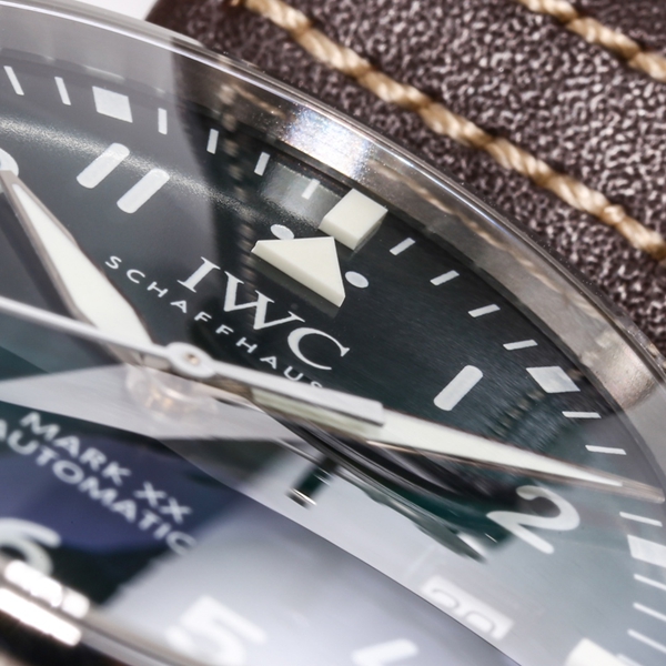 アイ・ダブリュー・シー素材ディテール